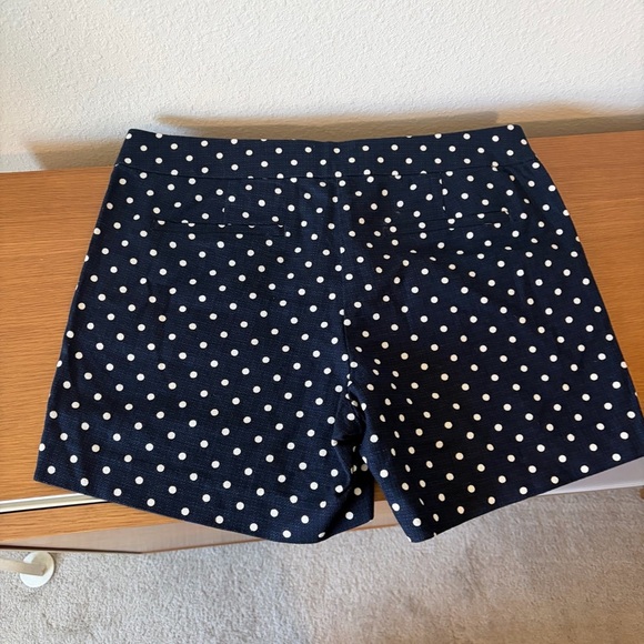 J.Crew Navy Polka Dot Shorts Size 6 | Classic Preppy Bermuda Style - Picture 5 of 6